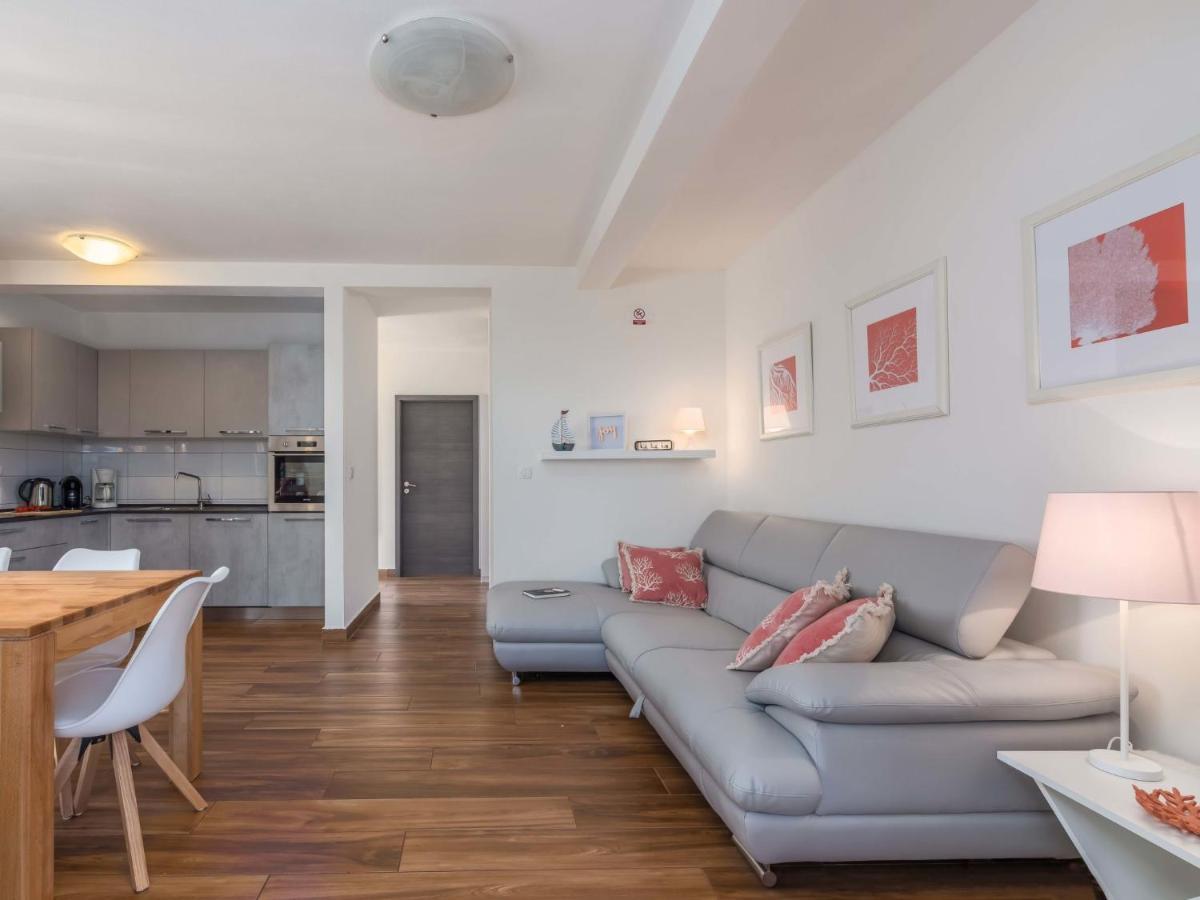 Holiday Home Villa Joy By Interhome Novigrad Istria Buitenkant foto