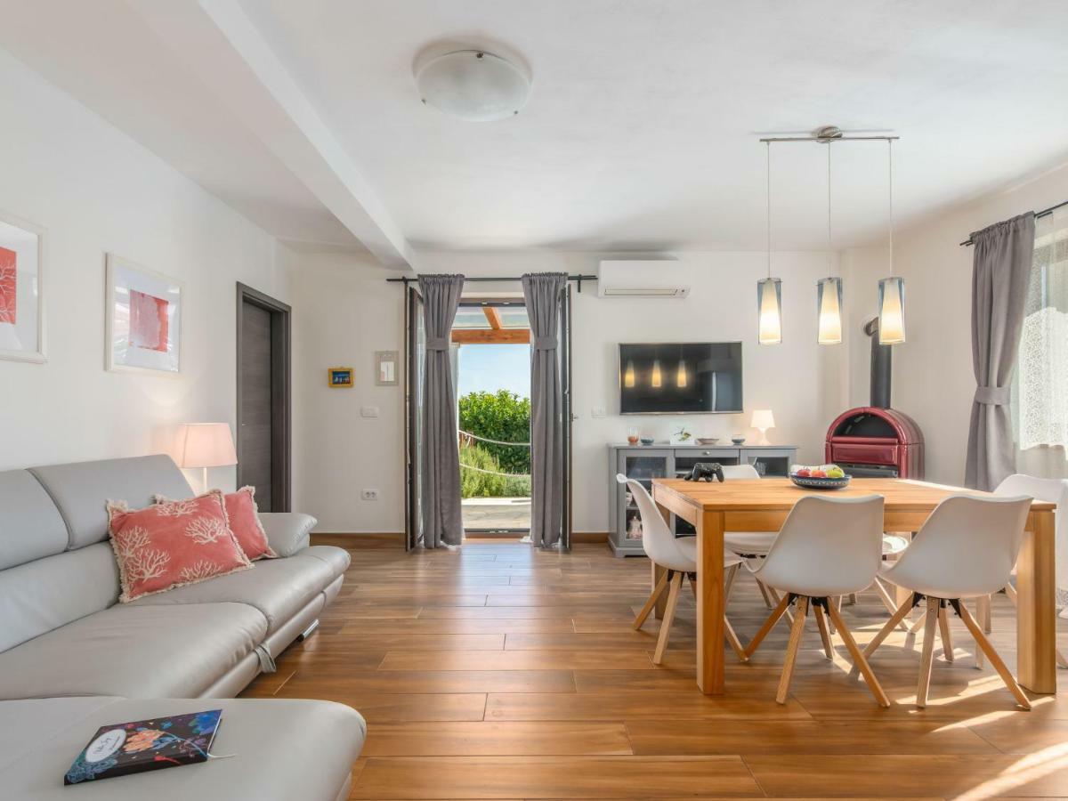 Holiday Home Villa Joy By Interhome Novigrad Istria Buitenkant foto