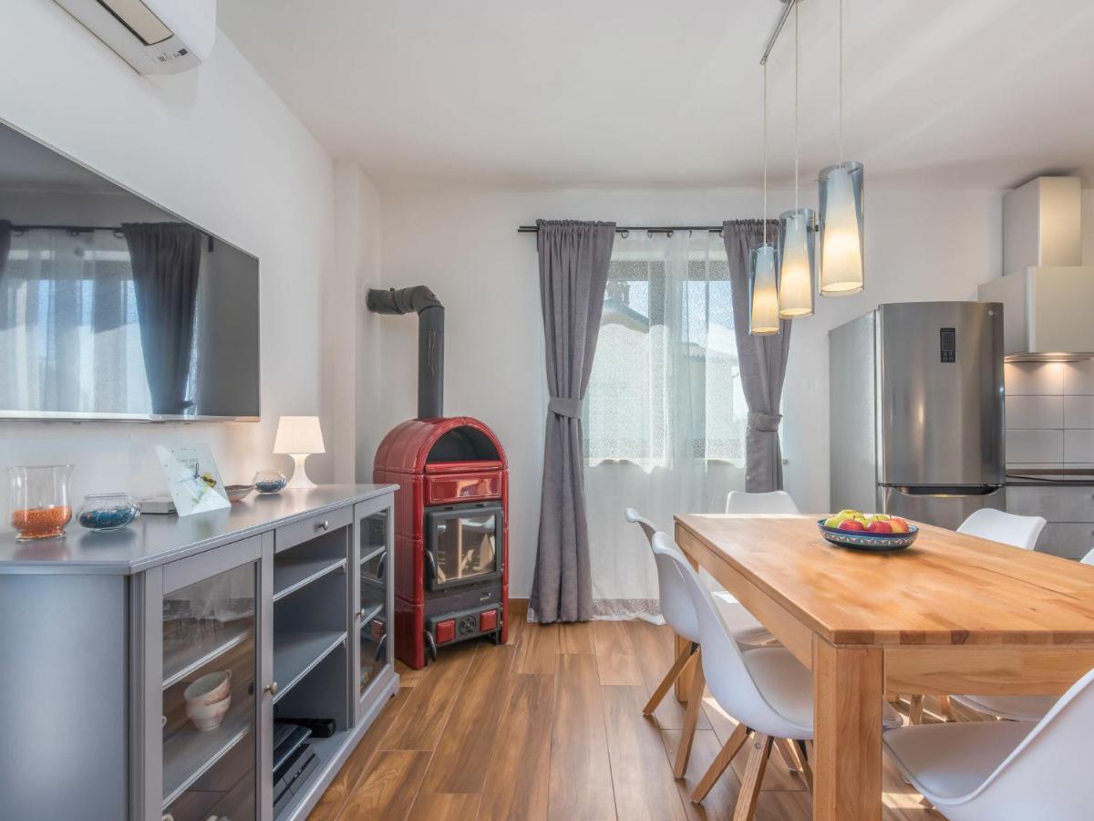 Holiday Home Villa Joy By Interhome Novigrad Istria Buitenkant foto